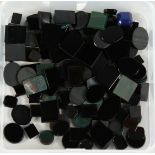 A BOX OF BLOODSTONE AND ONYX LOOSE STONES