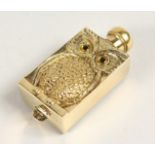 AN 18ct GOLD-PLATED OWL PERFUME BOTTLE