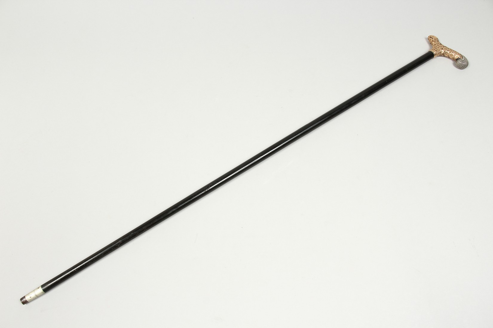 A GOOD EBONY WALKING CANE with silver and silver gilt handle. 36ins long. - Image 9 of 9