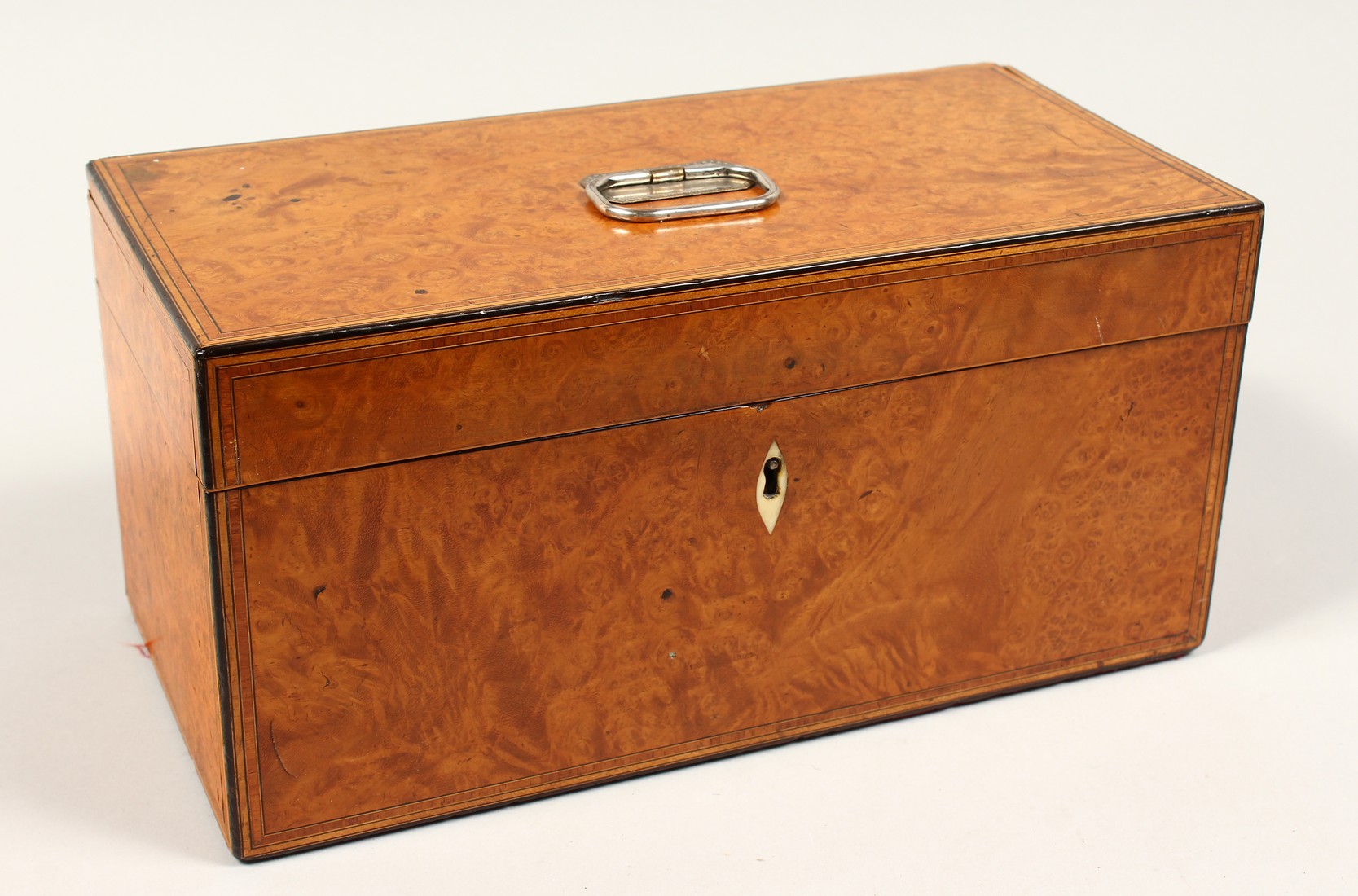 A LARGE GEORGE III POLLARD SATINWOOD TWO DIVISION TEA CADDY, banded top, silver plate handle. - Image 3 of 9