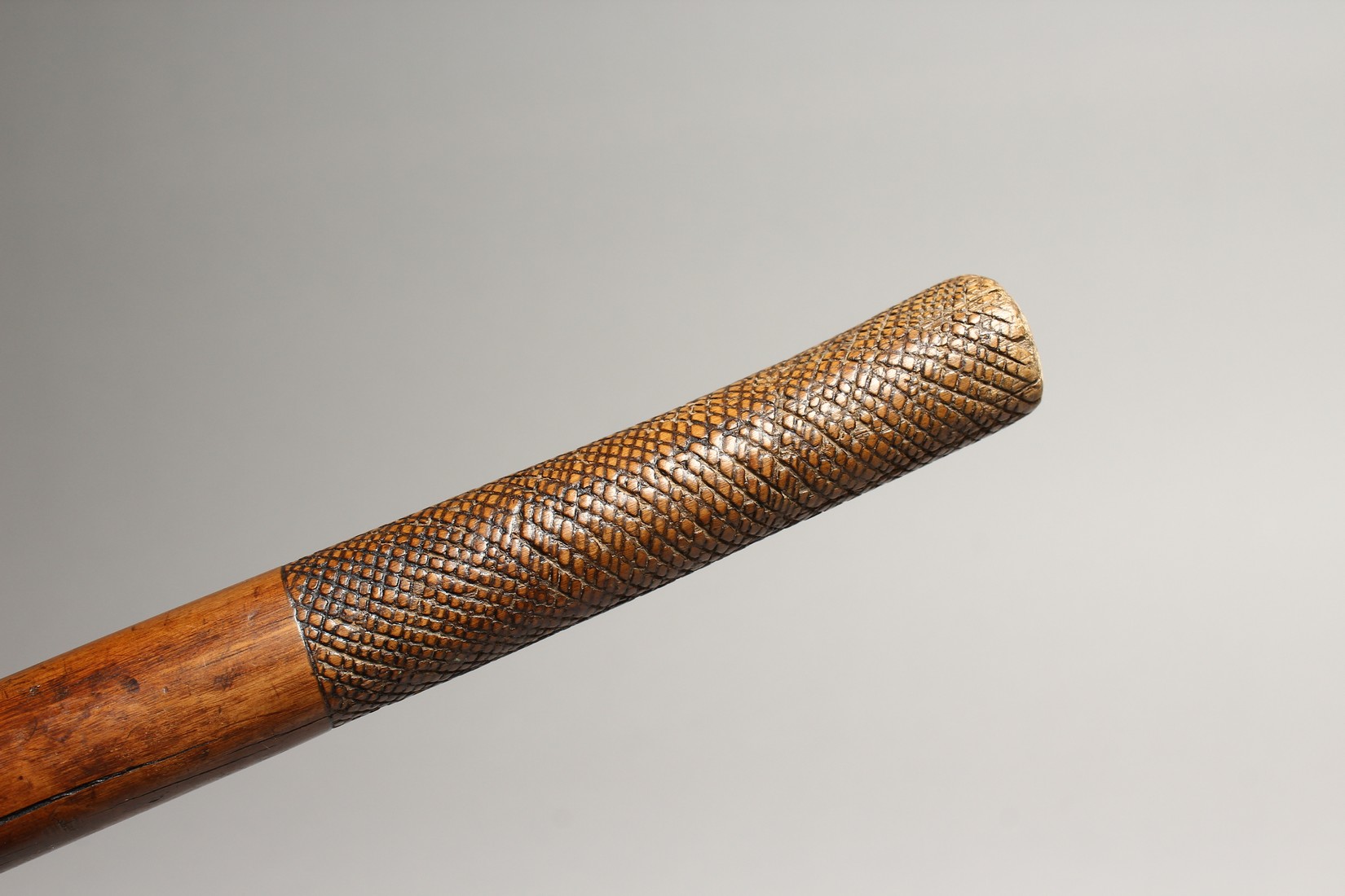 A GOOD TRIBAL WOODEN CLUB 31ins long - Image 6 of 7