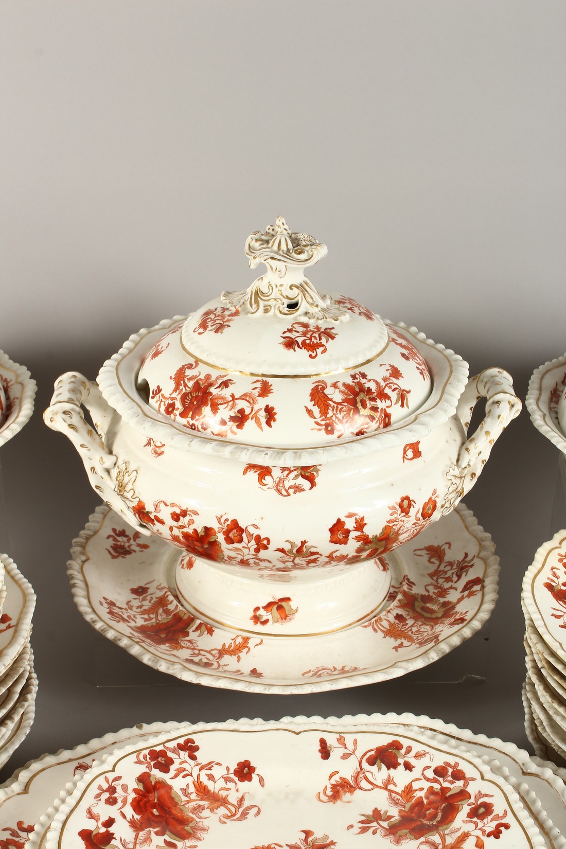 A GOOD WORCESTER, POSSIBLY FLIGHT BARR & BARR, DINNER SERVICE. Large tureen, cover and stand 12ins - Image 3 of 15