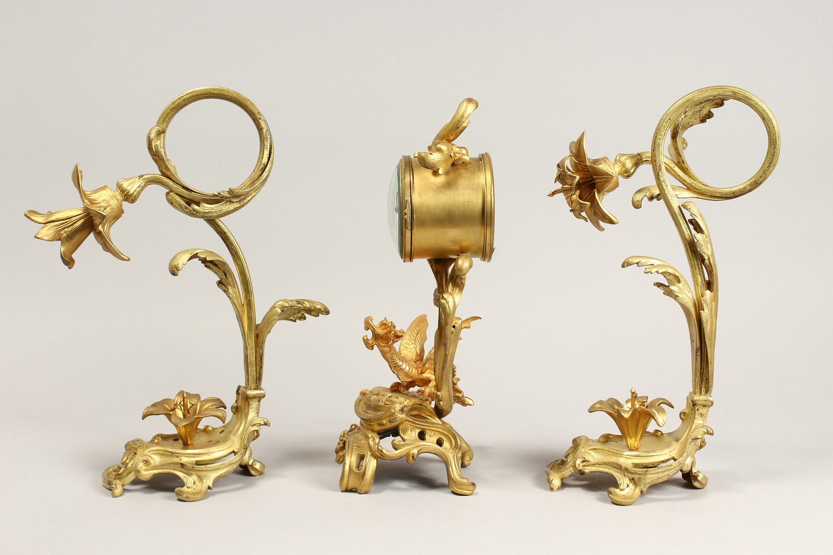 A GOOD FRENCH THREE PIECE ORMOLU CLOCK SET, with drum movement by DAI NIPPON, Paris, with acanthus - Image 3 of 5