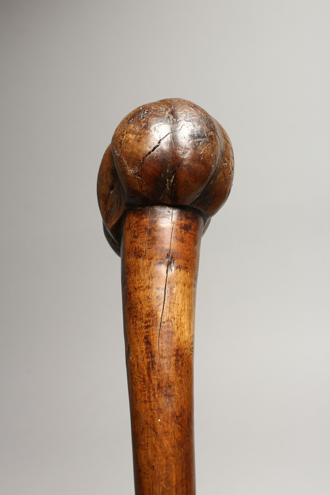 A GOOD TRIBAL WOODEN CLUB 31ins long - Image 2 of 7