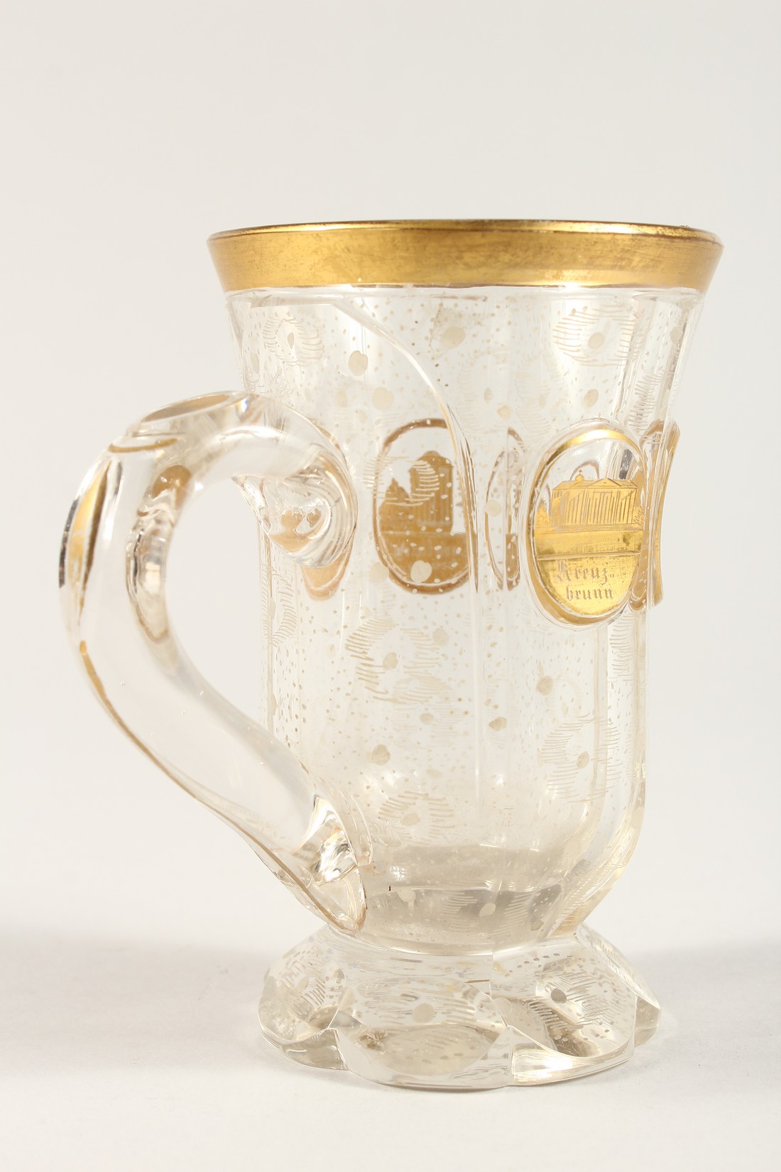 A GOOD BOHEMIAN GILT DECORATED GOBLET with handle, with a scene of buildings 4.75ins high. - Image 4 of 7