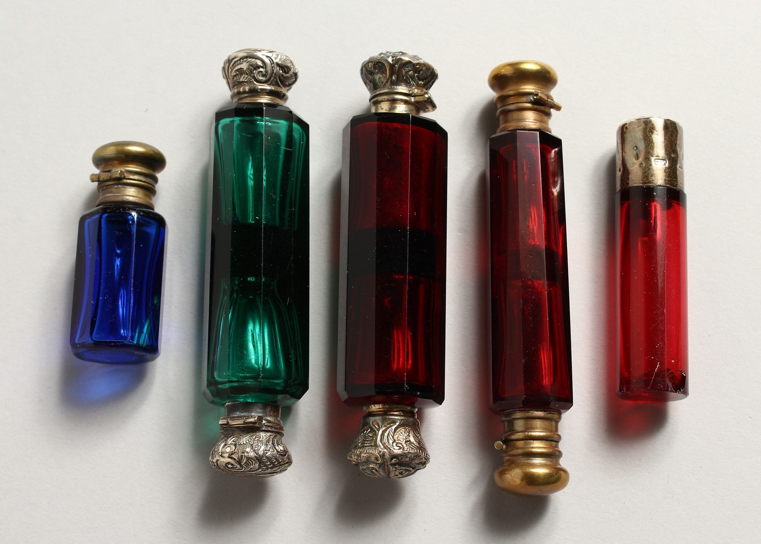 FIVE VARIOUS VICTORIAN DOUBLE ENDED SCENT BOTTLES 2ins to 4ins