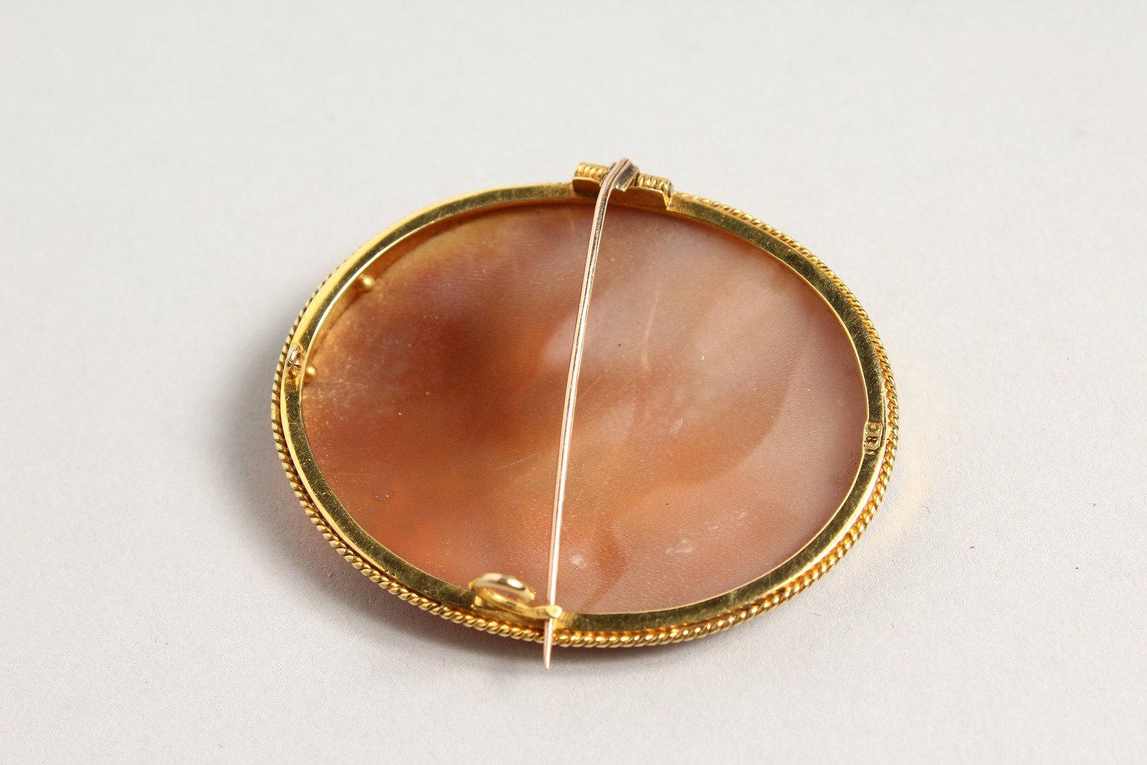 A LARGE 18CT GOLD OVAL CAMEO BROOCH, landscape, horse drawn cart. - Image 2 of 4