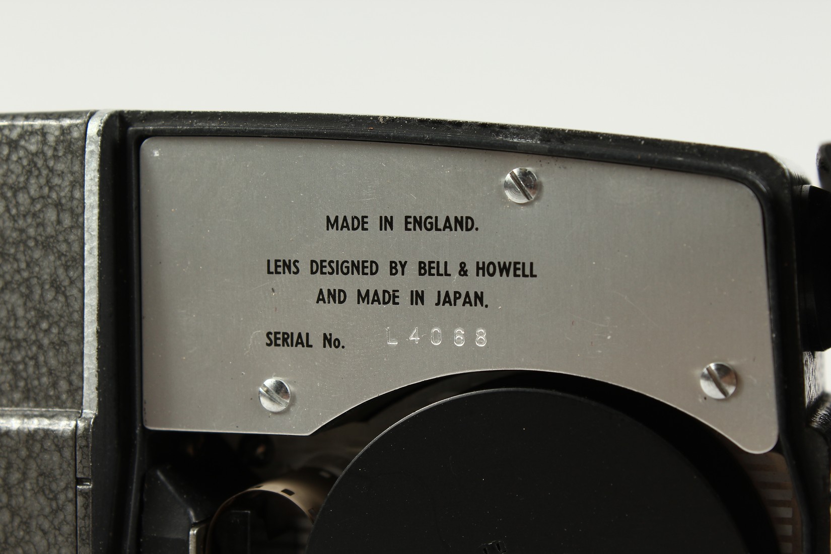 A BELL AND HOWELL LEATHER CASED MOVIE CAMERA - Image 6 of 14