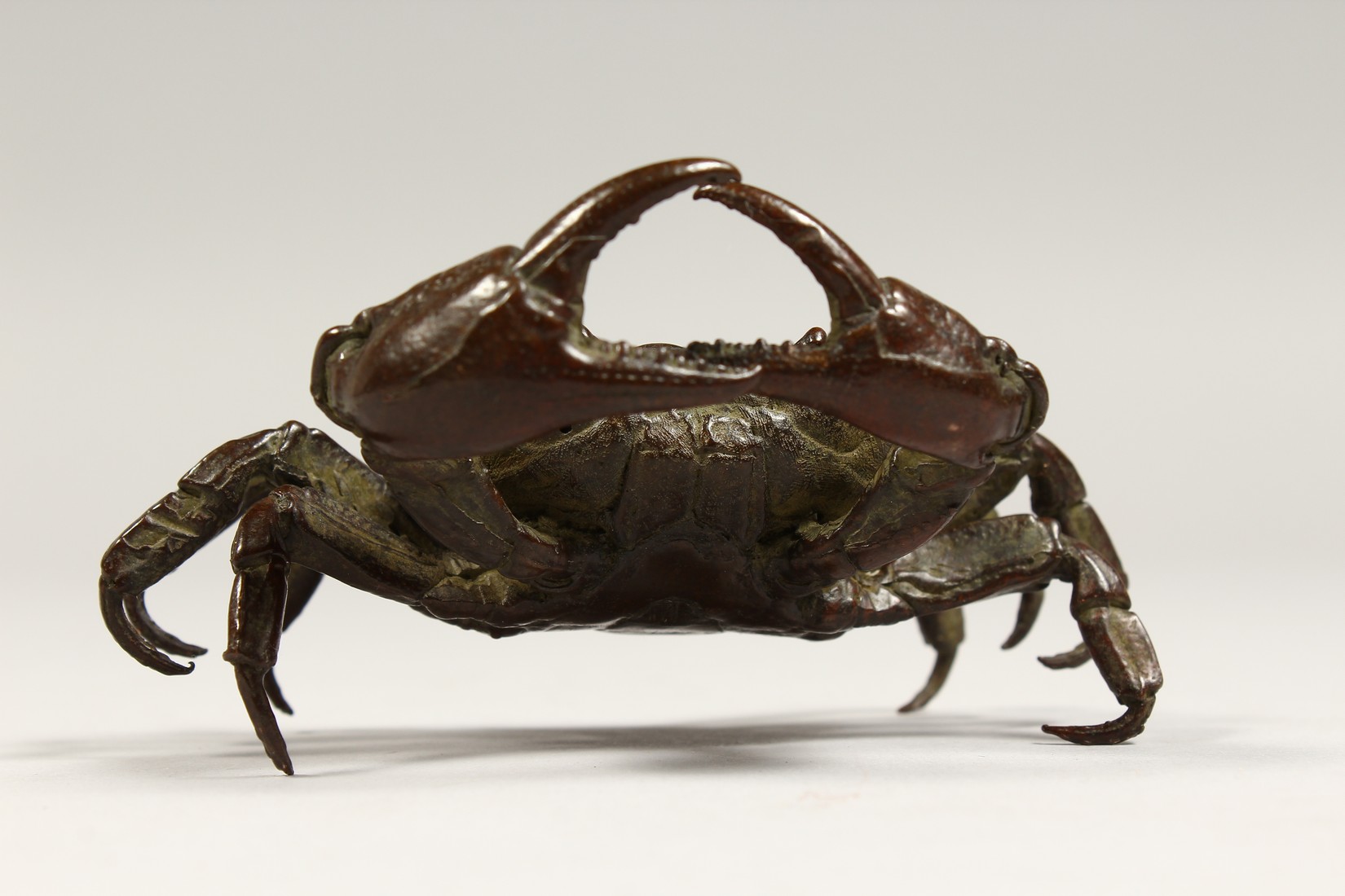 A JAPANESE BRONZE CRAB 4ins long - Image 2 of 4