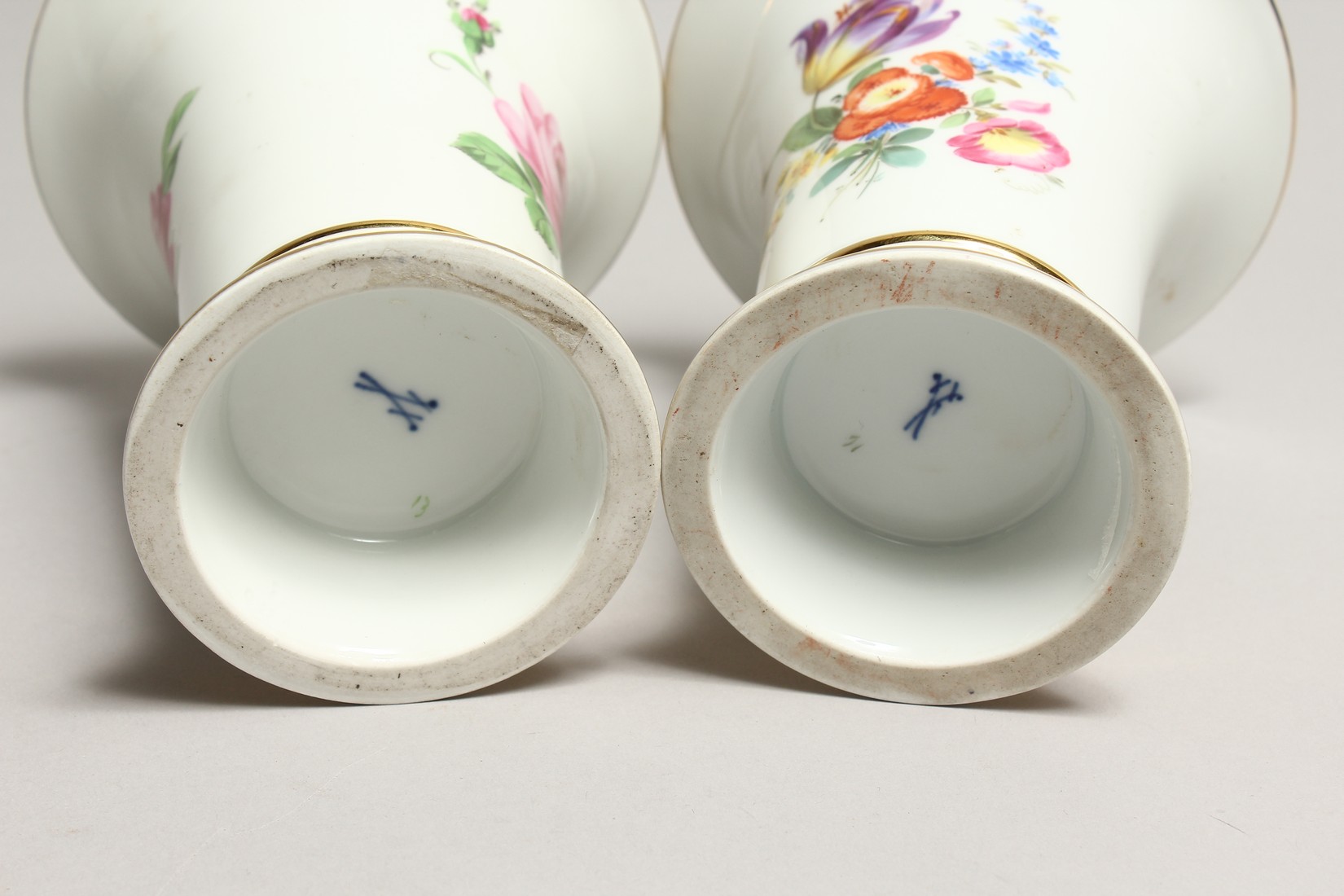 A GOOD PAIR OF MEISSEN TRUMPET SHAPED VASES edged in gilt and painted with roses. Cross sword mark - Image 4 of 6