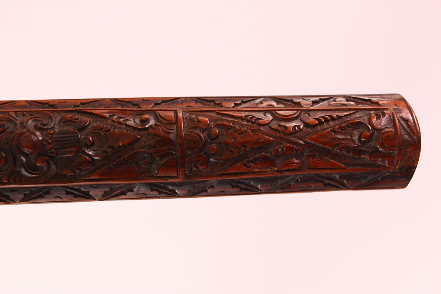 A GOOD INDONESIAN CARVED WOODEN SWORD / DAGGER, the well carved dagger with an elephant carved deity - Image 6 of 10