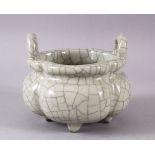 A GOOD CHINESE QUATRELOBED CRACKLE GE GLAZED TRIPOD CENSER, with twin moulded handles and tripod