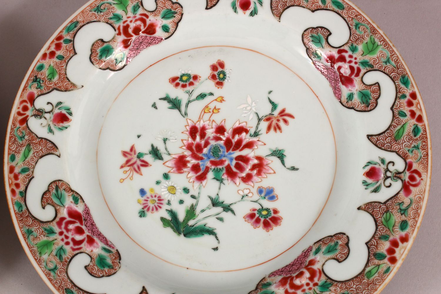 FOUR CHINESE 18TH CENTURY FAMILLE ROSE PORCELAIN PLATES, each with varying floral decoration, 23cm - Image 3 of 6