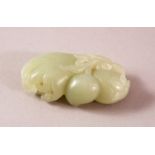 A GOOD CHINESE JADE CARVING, 5.5cm long.