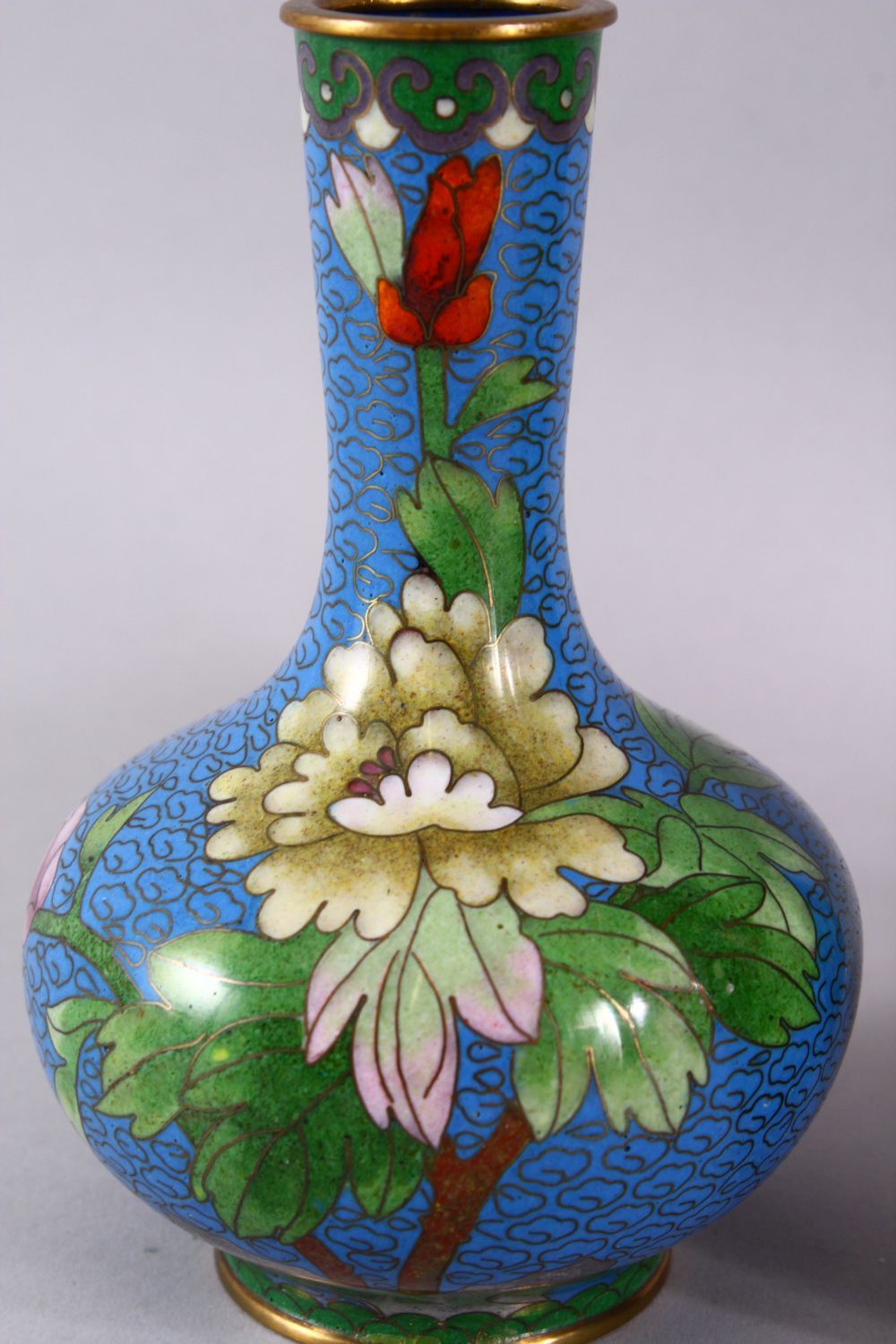 A MIXED LOT OF THREE CHINESE CLOISONNE VASES - the largest with a green ground with native Lotus - Image 2 of 8