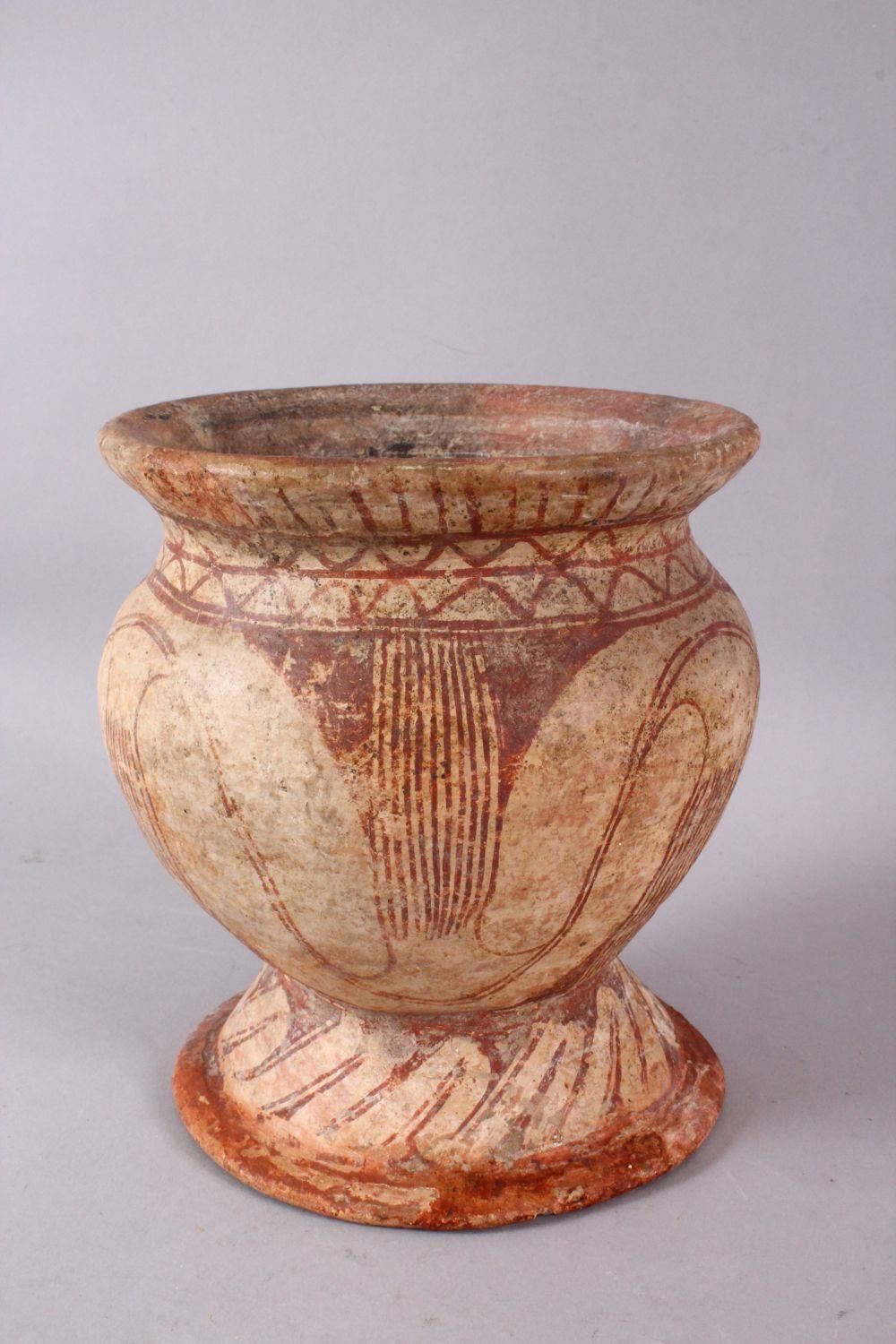 AN EARLY THAI BAN CHIANG POTTERY VASE, with stylized floral motif decoration, 15cm diameter x 16.5cm - Image 3 of 7