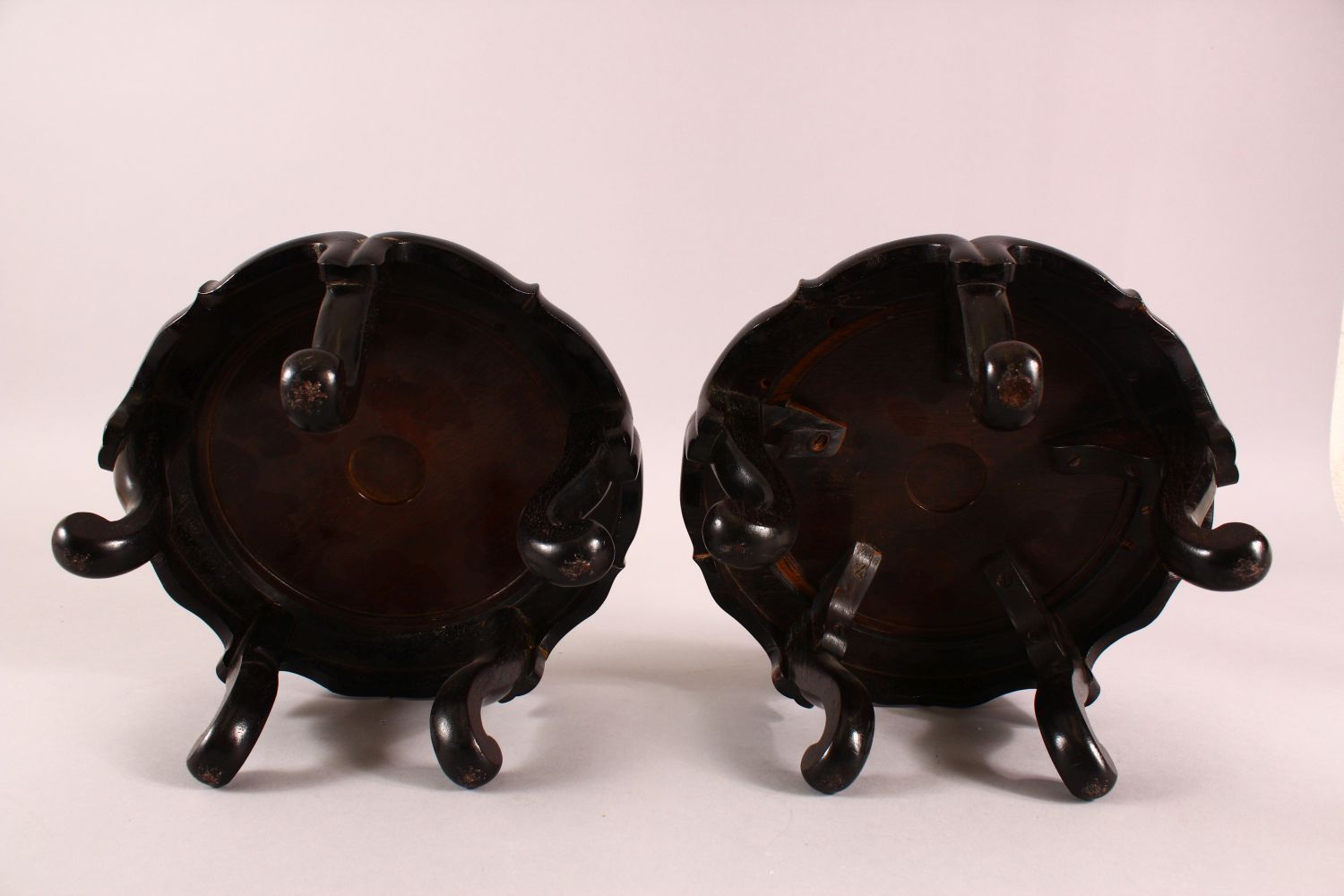 A PAIR OF 19TH CENTURY CHINESE CARVED HARDWOOD STANDS. each with five curving feet, 26cm wide - Image 4 of 4