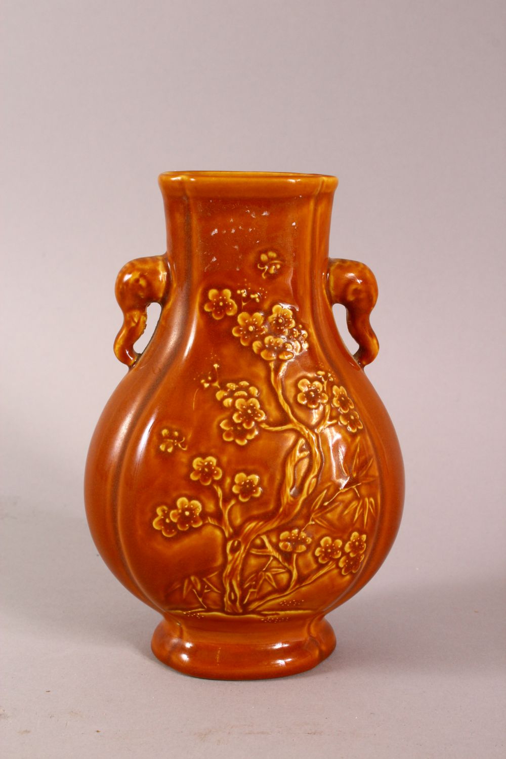 A CHINESE YELLOW GLAZED BAMBOO TWIN HANDLE VASE, the base with a seal mark, 16cm high - Image 3 of 6