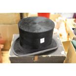 A boxed top hat