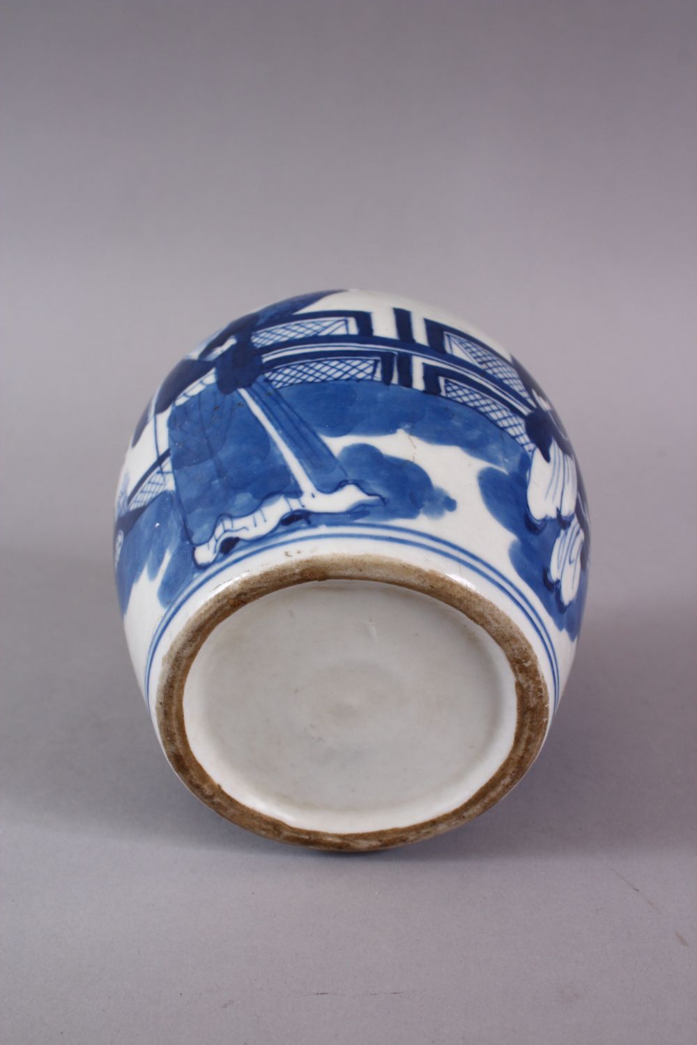 A CHINESE BLUE & WHITE PORCELAIN JAR , decorated with scenes of figures on a balcony in a - Image 5 of 5