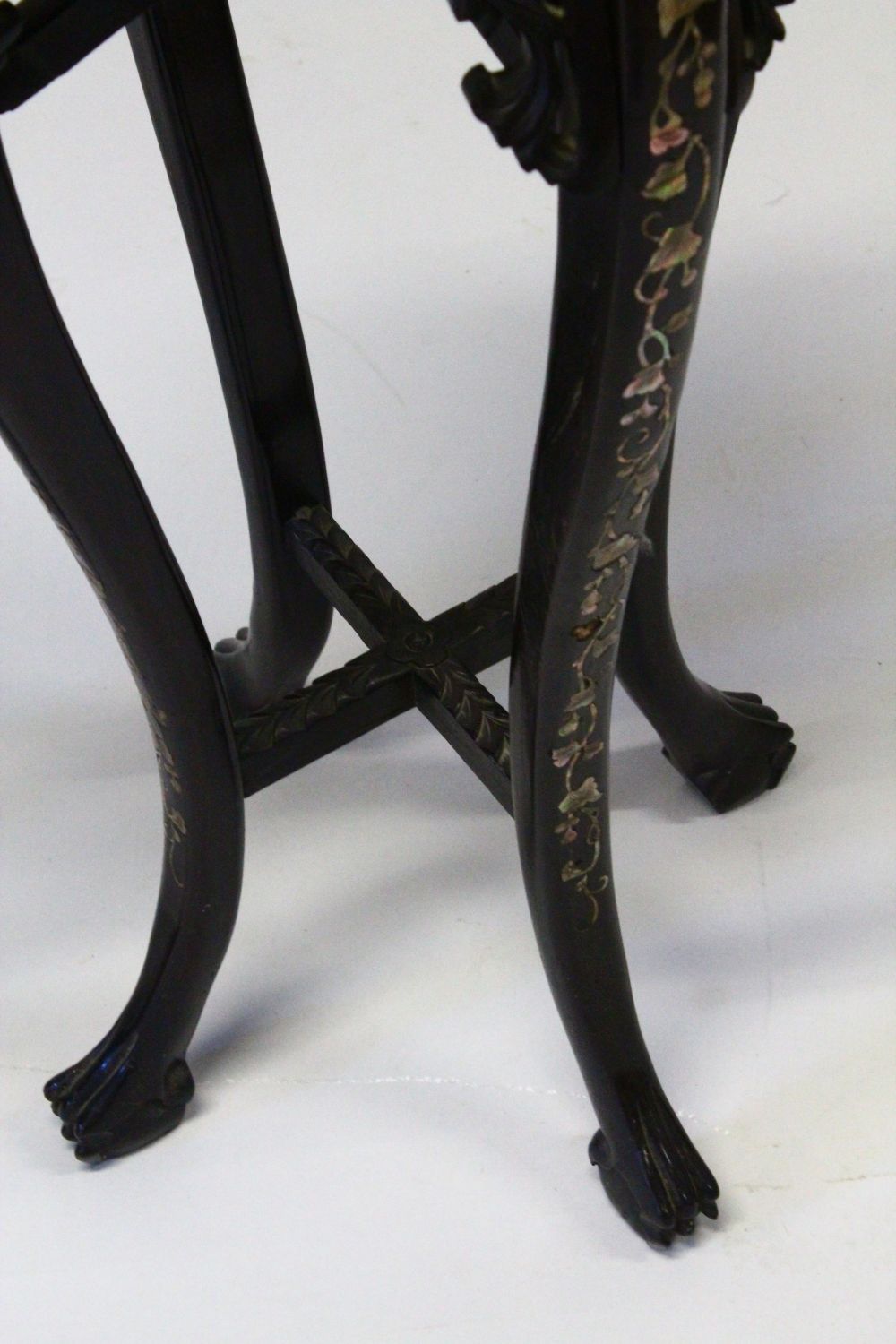 A GOOD PAIR OF LATE 19TH CENTURY CHINESE CARVED HARDWOOD TALL STANDS, each inset with a circular - Image 9 of 9