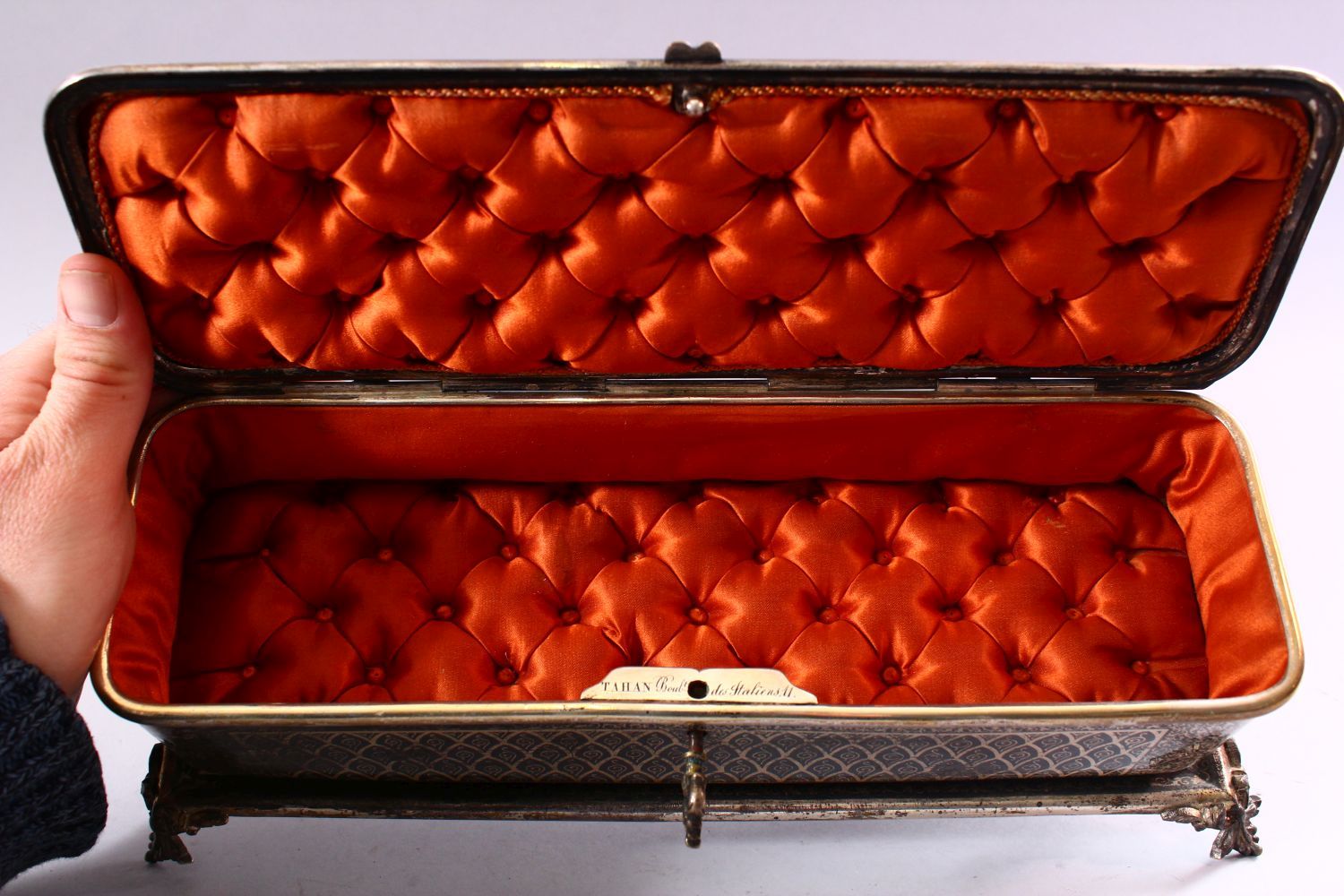 A BIDRI STYLE RECTANGULAR HINGED CASKET for the European market, with panels of scrolling - Image 4 of 5