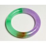 A LAVENDER AND GREEN JADE BANGLE