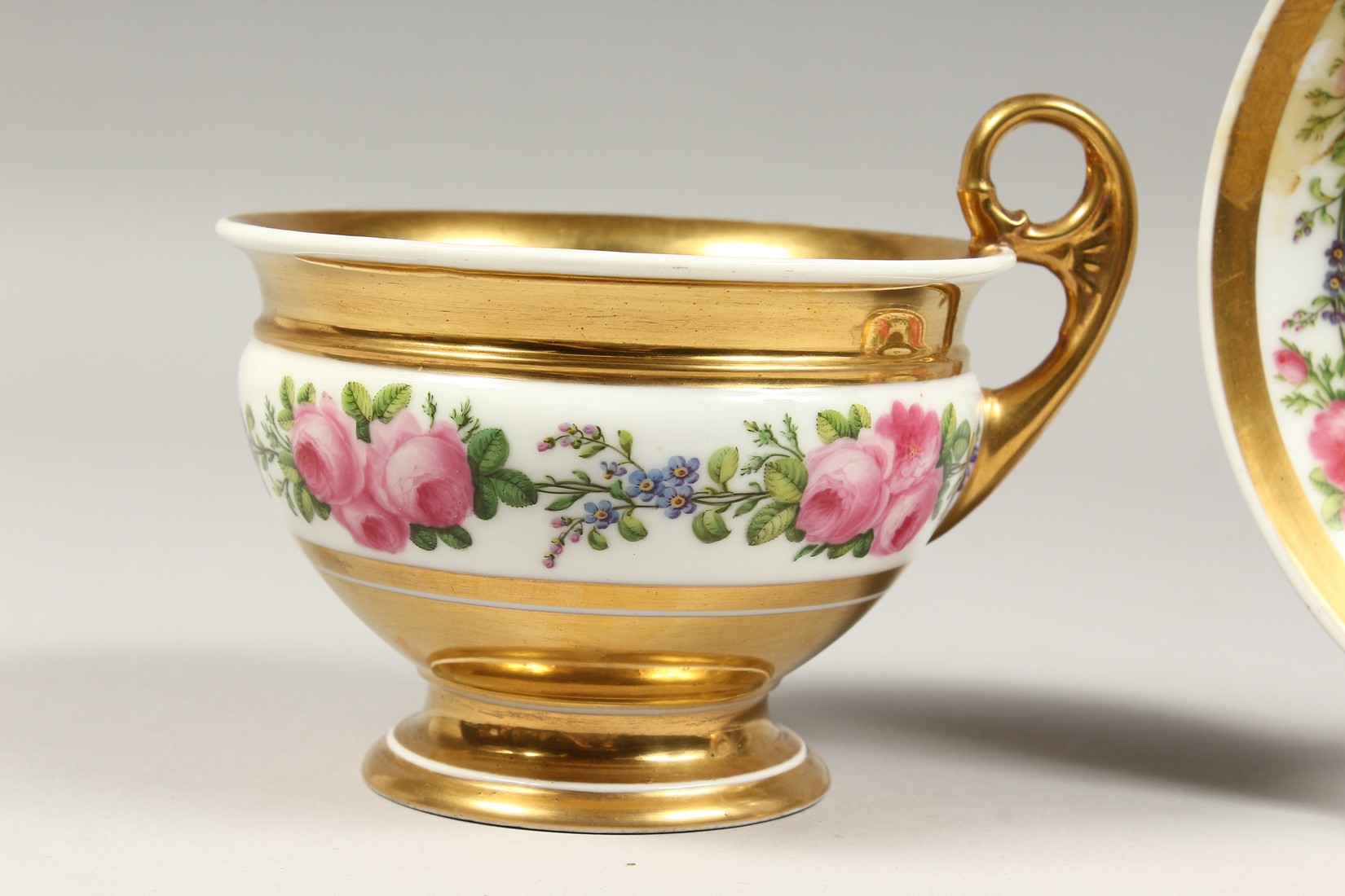 A LARGE PARIS PORCELAIN CUP AND SAUCER, with gilt and floral bands. - Image 3 of 6