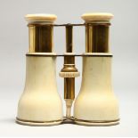 A GOOD EUROPEAN IVORY SET OF OPERA GLASSES. 4.75ins wide