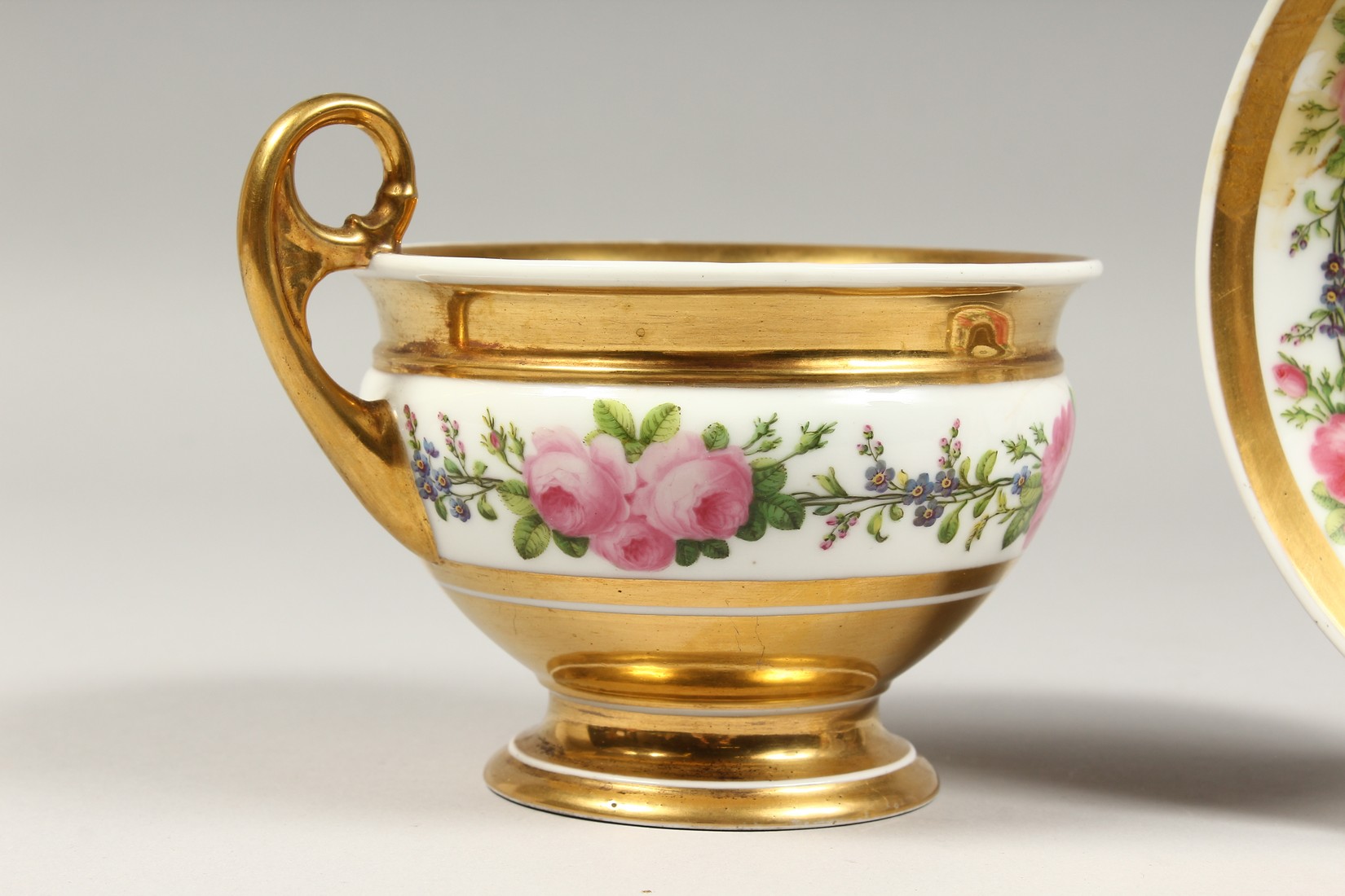 A LARGE PARIS PORCELAIN CUP AND SAUCER, with gilt and floral bands. - Image 2 of 6