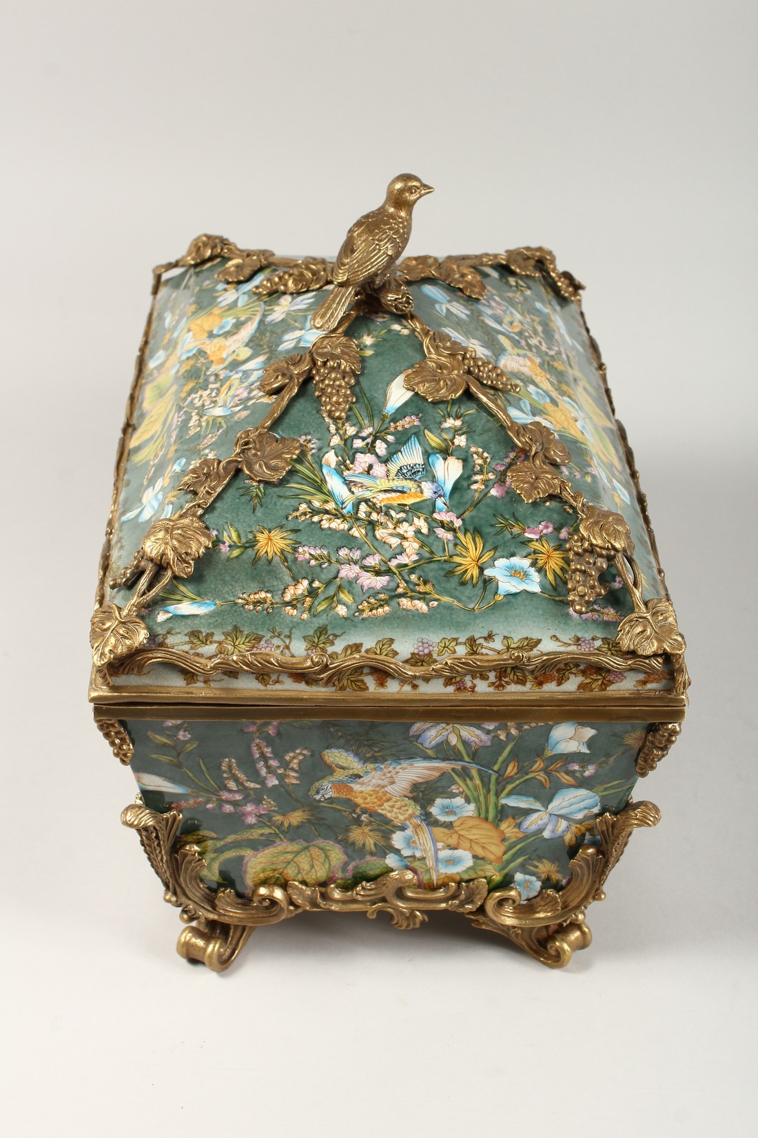 A LARGE CONTINENTAL STYLE PORCELAIN AND BRONZE MOUNTED CASKET, decorated with exotic flowers and - Image 2 of 5