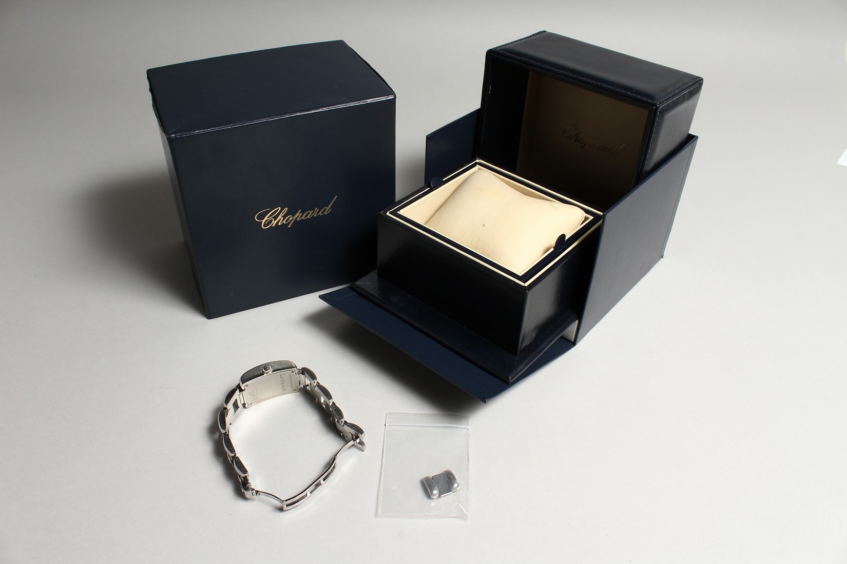 A DIAMOND SET CHOPARD WRISTWATCH LA STRODA NO. 41/ 8380 in original Chopard box - Image 5 of 9