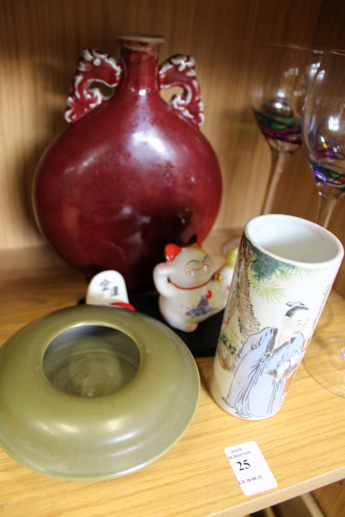 Chinese ceramics and decorative drinking glasses. - Image 3 of 3