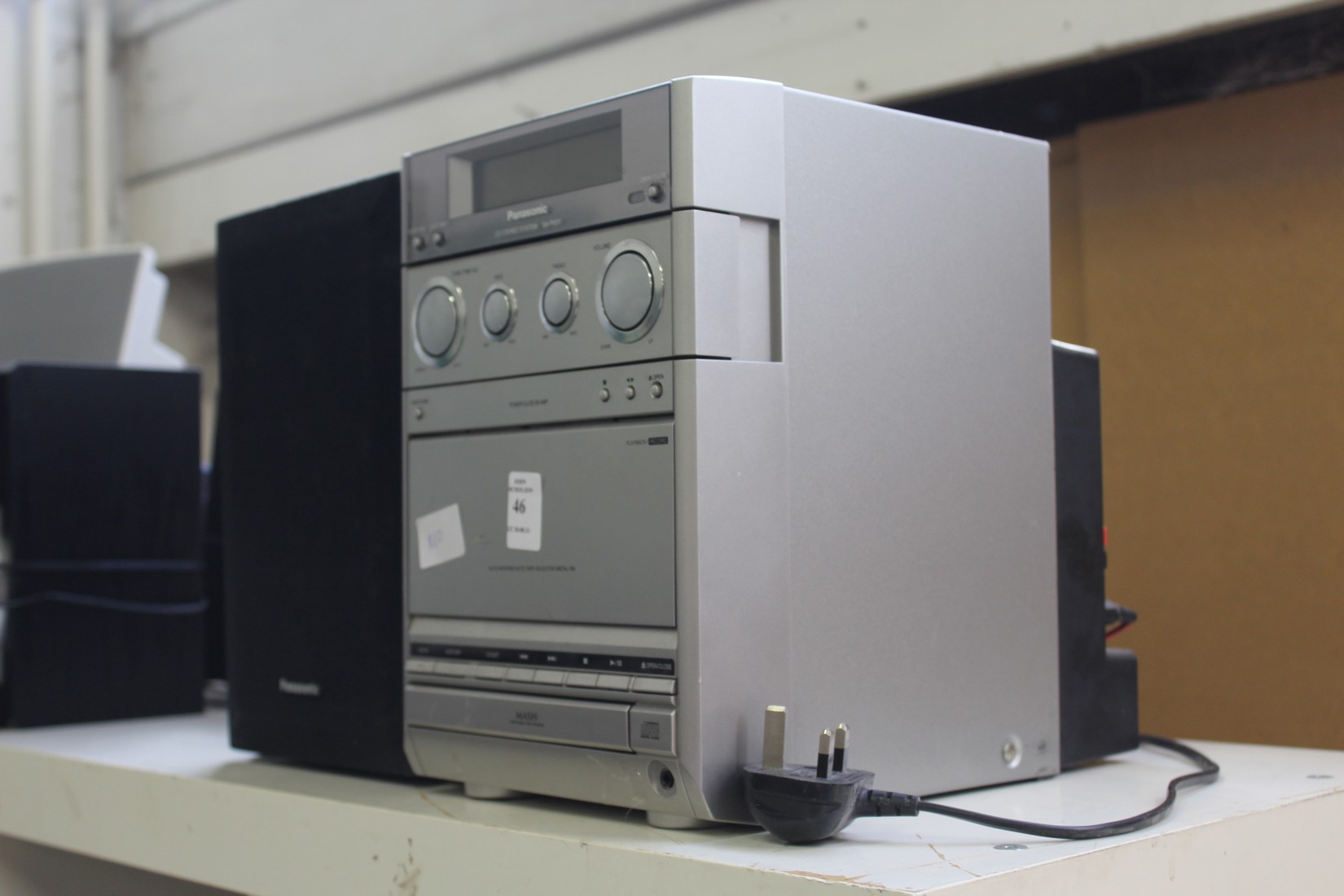 A Panasonic CD system. - Image 2 of 2