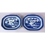 A PAIR OF 18TH CENTURY CHINESE BLUE AND WHITE QIANLONG PORCELAIN SERVING DISHES, with landscape