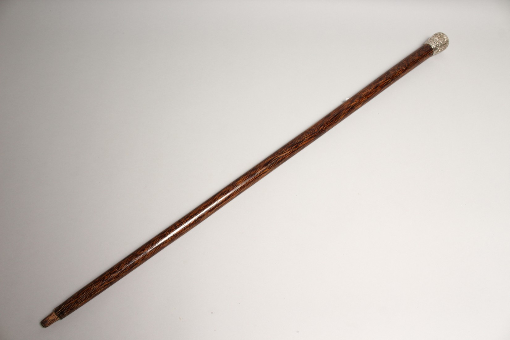 A VERY GOOD 19TH CENTURY CHINESE SILVER TOP WALKING CANE 2ft 11ins long. - Image 7 of 7