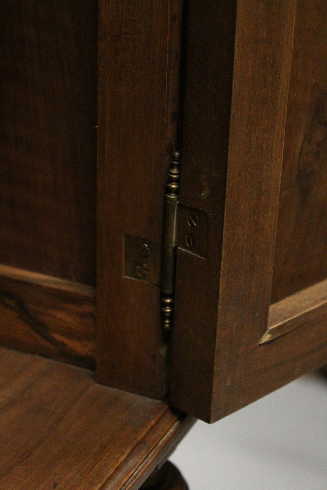 A LATE 19TH CENTURY FRENCH WALNUT MUSIC CABINET, with a pair of carved panelled doors enclosing - Image 5 of 7
