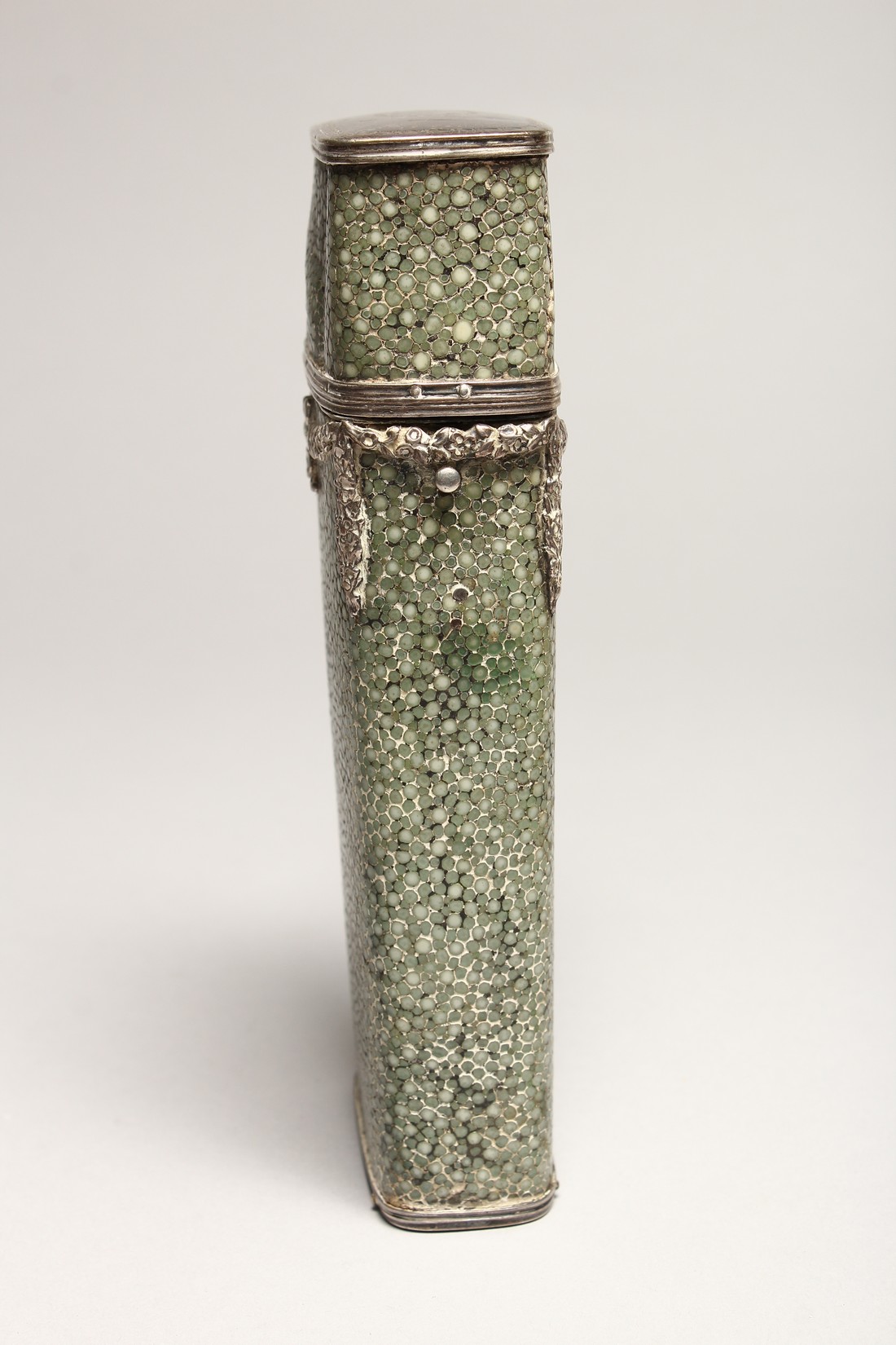 A GEORGIAN WHISKY FLASK in a shagreen case, with silver garlands 6.5ins long (some damage). - Image 2 of 8