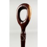 AN AFRICAN TWO COLOUR WOOD WALKING STICK