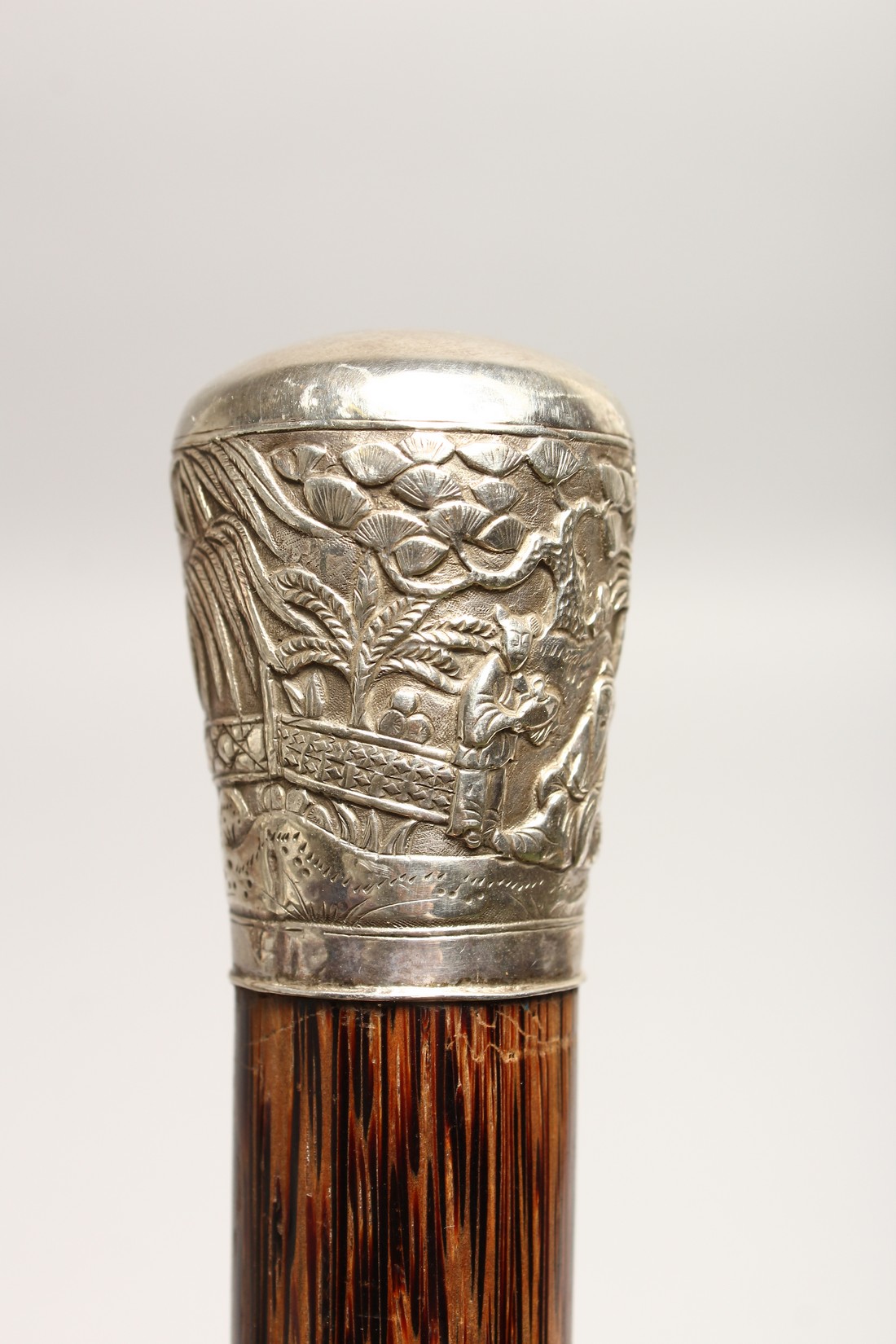 A VERY GOOD 19TH CENTURY CHINESE SILVER TOP WALKING CANE 2ft 11ins long. - Image 5 of 7