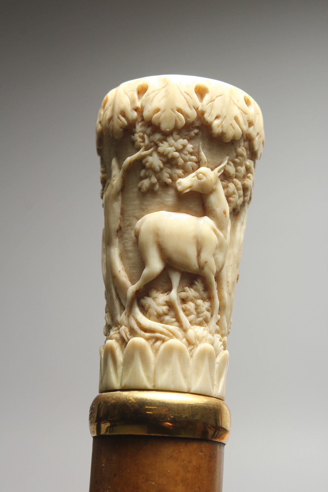 A 19TH CENTURY EUROPEAN WALKING CANE with carved ivory handle, deer in a landscape by BRIGG, LONDON. - Image 5 of 9