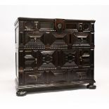 A GOOD LATE 17TH CENTURY OAK TWO PIECE LINEN FOLD FRONT CHEST, OF FOUR VARIOUS SIZE LONG DRAWERS,