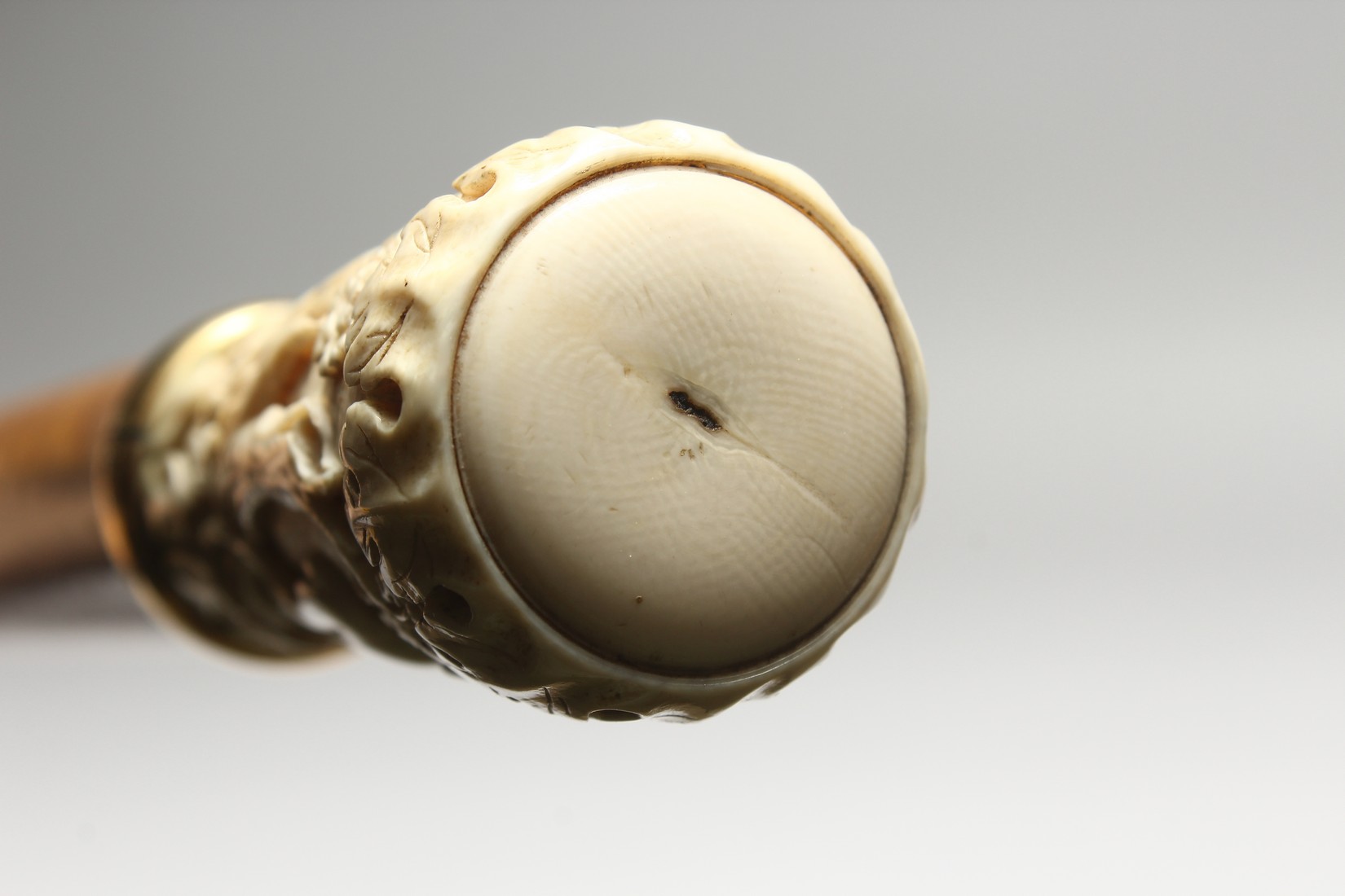 A 19TH CENTURY EUROPEAN WALKING CANE with carved ivory handle, deer in a landscape by BRIGG, LONDON. - Image 6 of 9