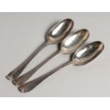 A SET OF THREE GEORGE I RAT TAIL SPOONS London 1717, maker W. I.