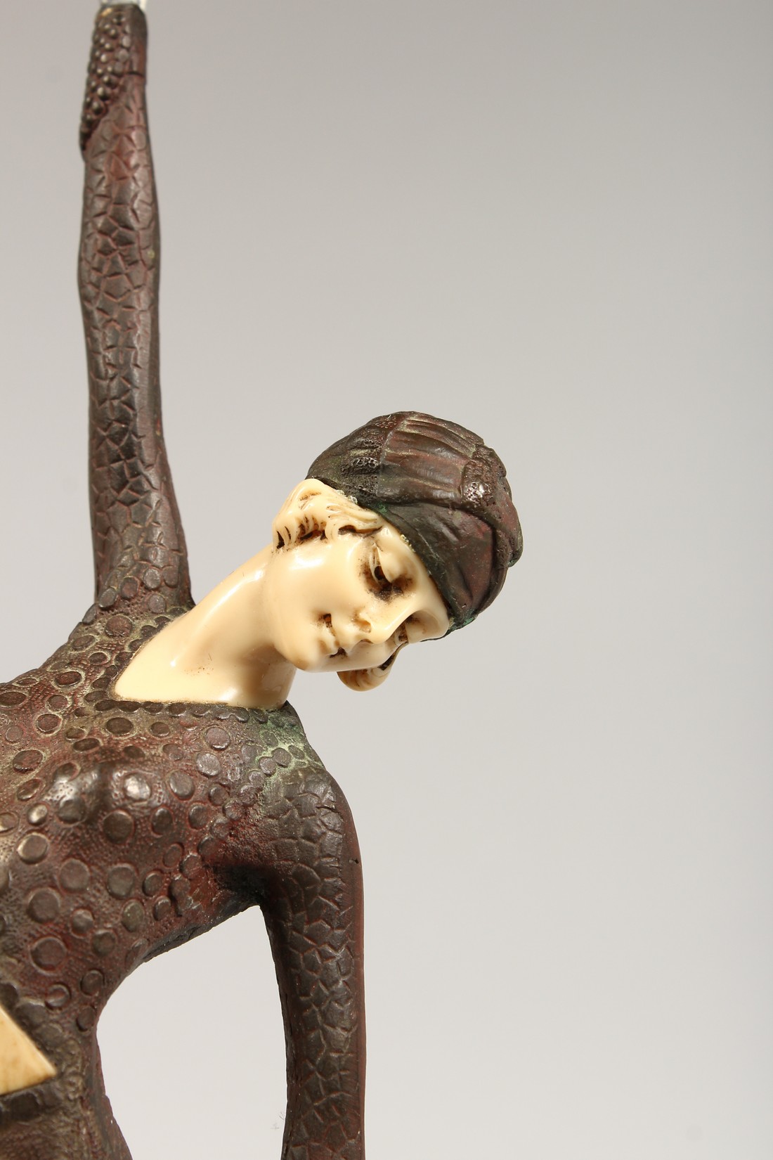 AN ART DECO STYLE FIGURE OF A LADY, arm outstretched, on a stepped marble base 16ins high. - Image 2 of 5