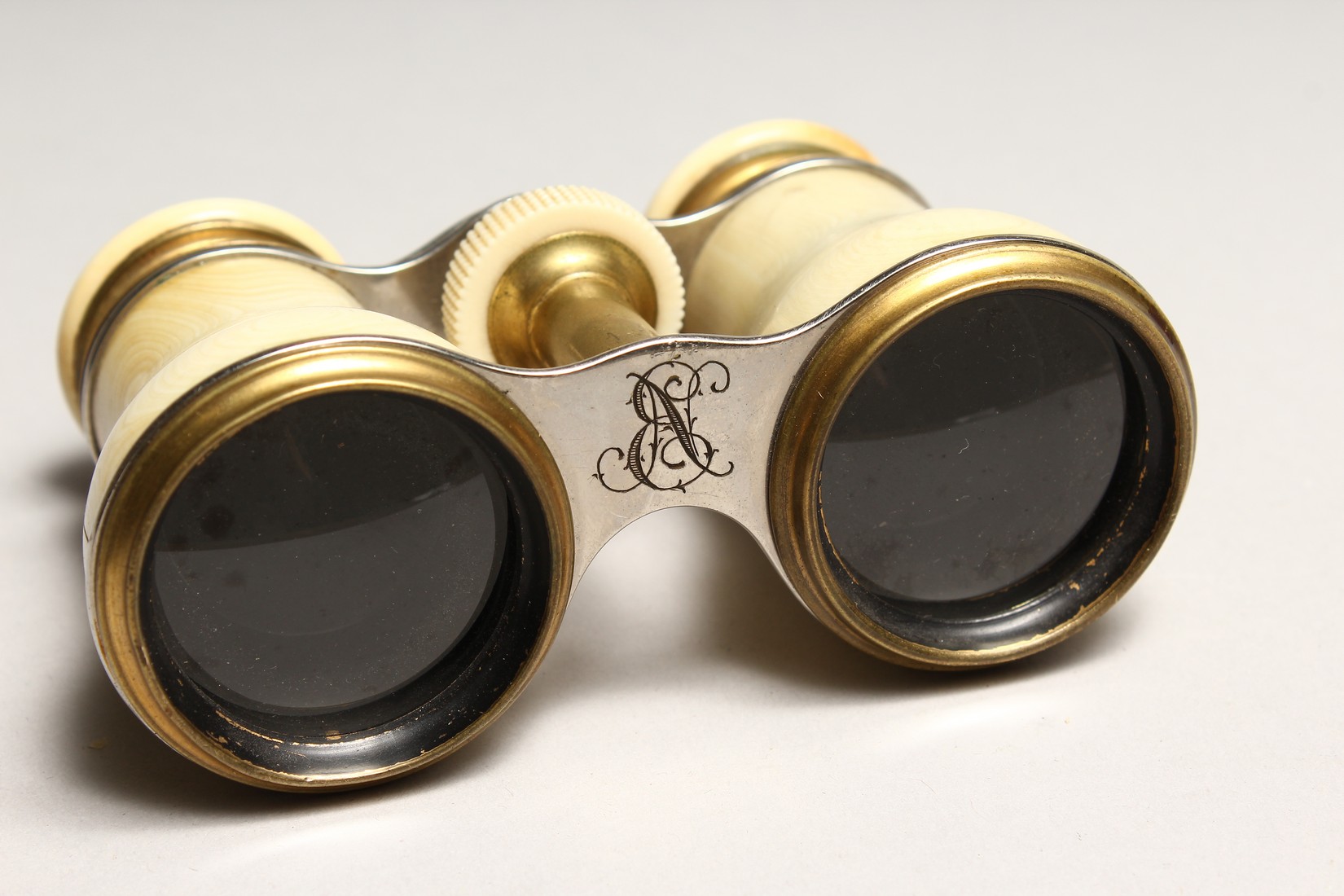 A PAIR OF IVORY OPERA GLASSES `CORNELIUS KNUDSEN, KJORENHAVEN' 4.25ins long - Image 4 of 5