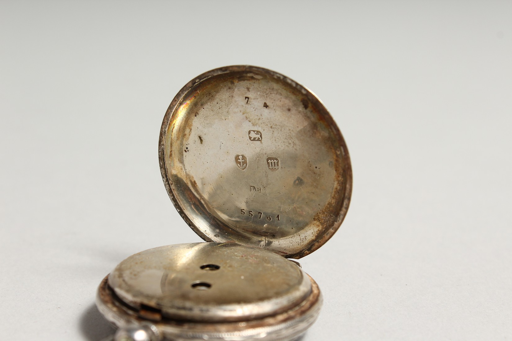 A LADIES VICTORIAN ENGRAVED SILVER FOB WATCH. - Image 5 of 6