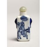 A CHINESE BLUE AND WHITE PORCELAIN SNUFF BOTTLE 2.75ins