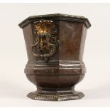 AN 18TH CENTURY BRONZE OCTAGONAL WINE COOLER with handles 8.ins high and tin liner.
