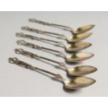 A SET OF SIX CONTINENTAL SILVER TEA SPOONS